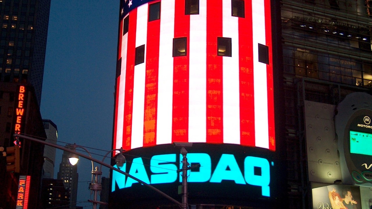Nasdaq files to list yes-or-no binary options tied to the Nasdaq 100 and micro index