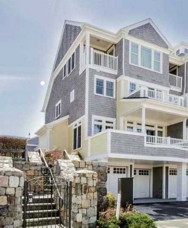 Surfside, Narragansett, Rhode Island May 2017