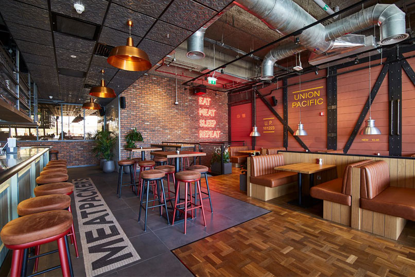 LighthouseBRINGING CHICAGO MEAT PACKERS TO DUBAI Lighthouse