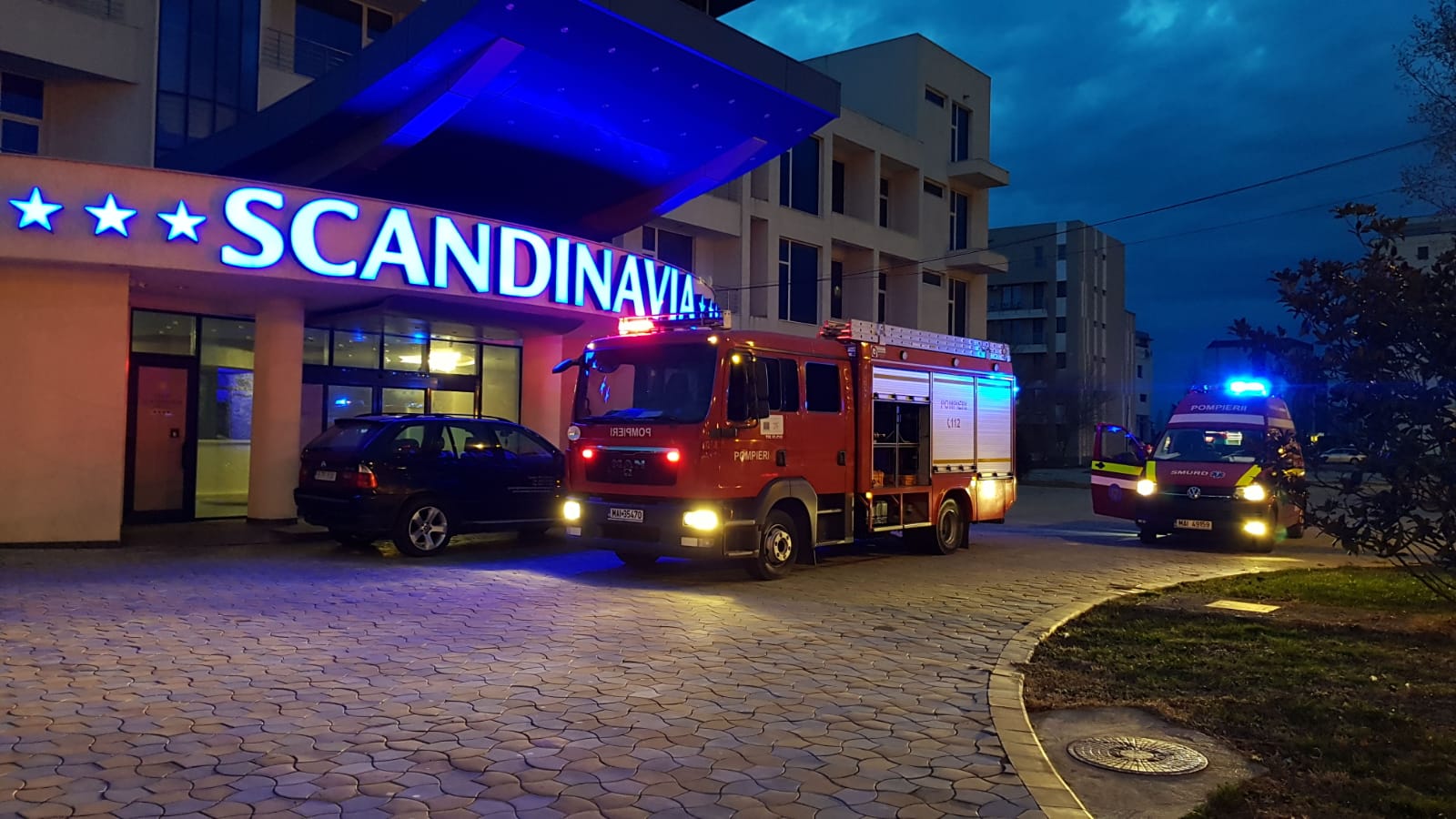 Patru persoane blocate în lift, în hotelul Scandinavia CT100.ro