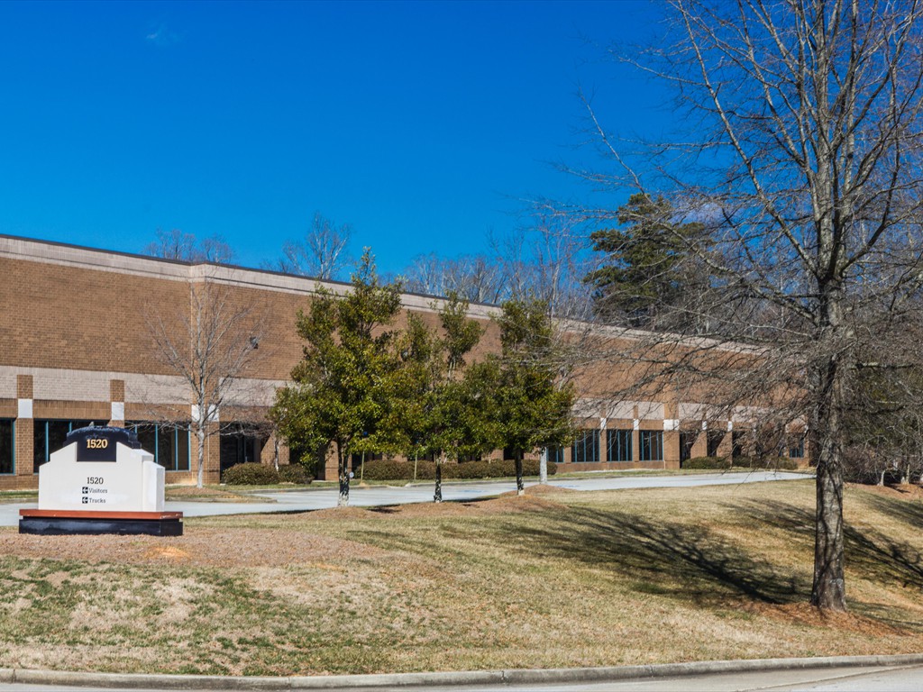 Heraeus Noblelight, LLC CTR Partners Commercial Real Estate