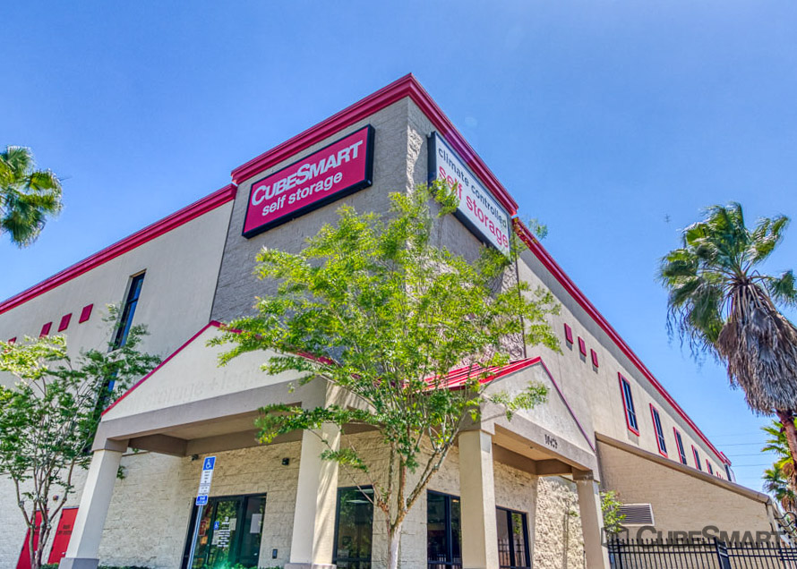 Storage Units at 10425 S John Young Pkwy, Orlando, FL CubeSmart