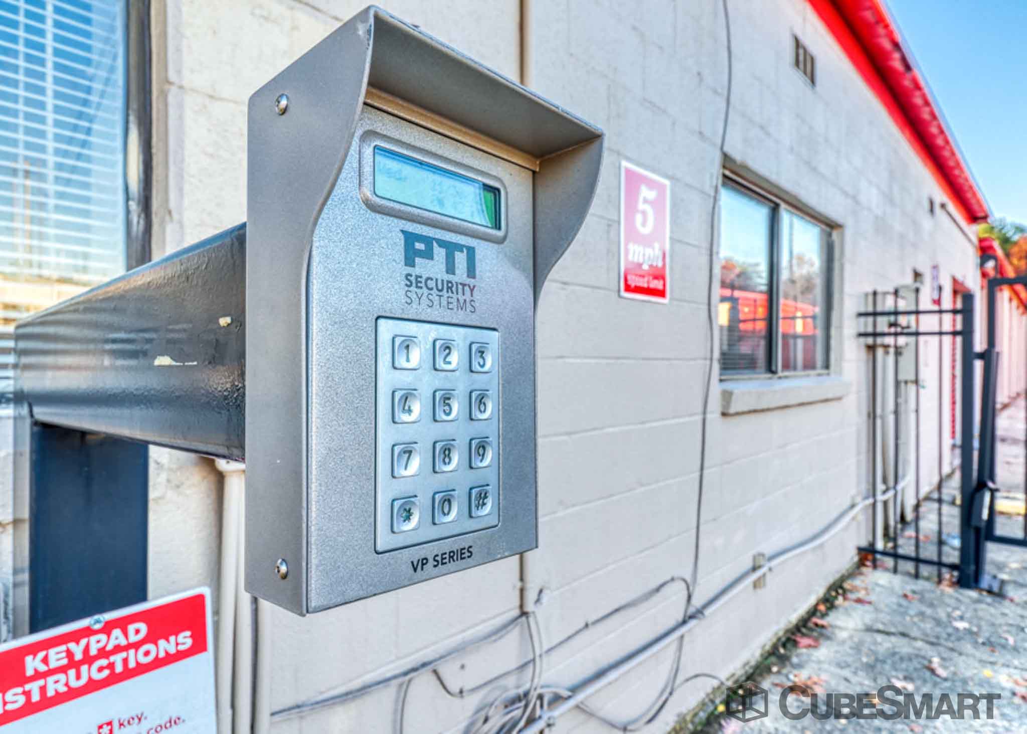 Storage Near 5985 S Norcross Tucker Rd in Norcross CubeSmart