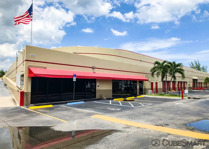 SelfStorage Units in Dania Beach (From 31) at 2010 Ne 7th Ave CubeSmart