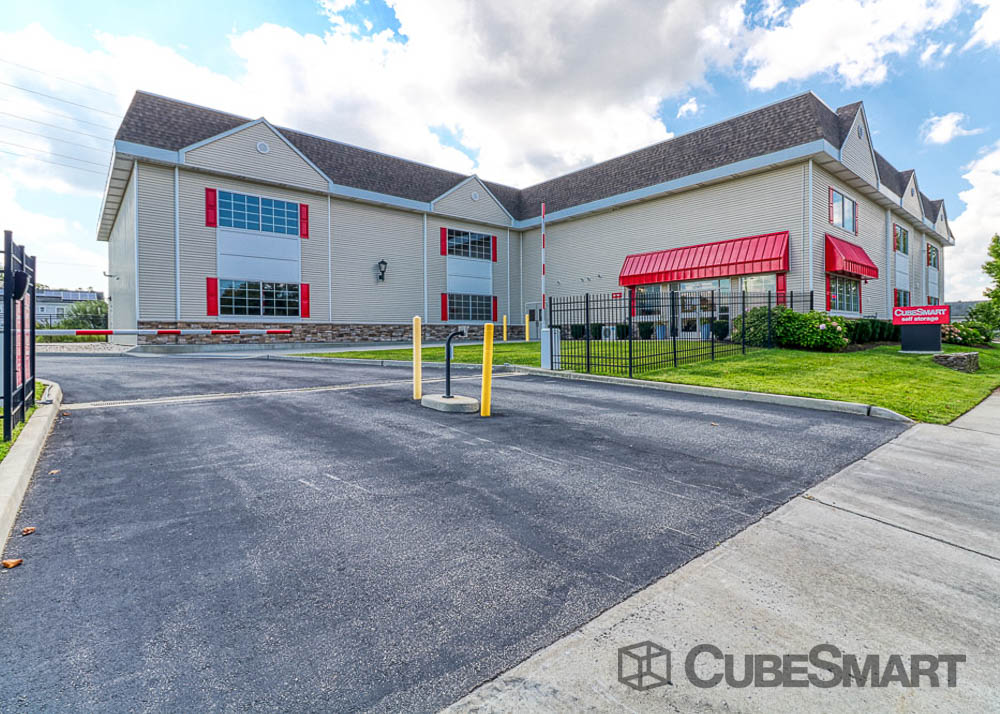 Storage Units at 59 Orinoco Dr, Brightwaters, NY CubeSmart