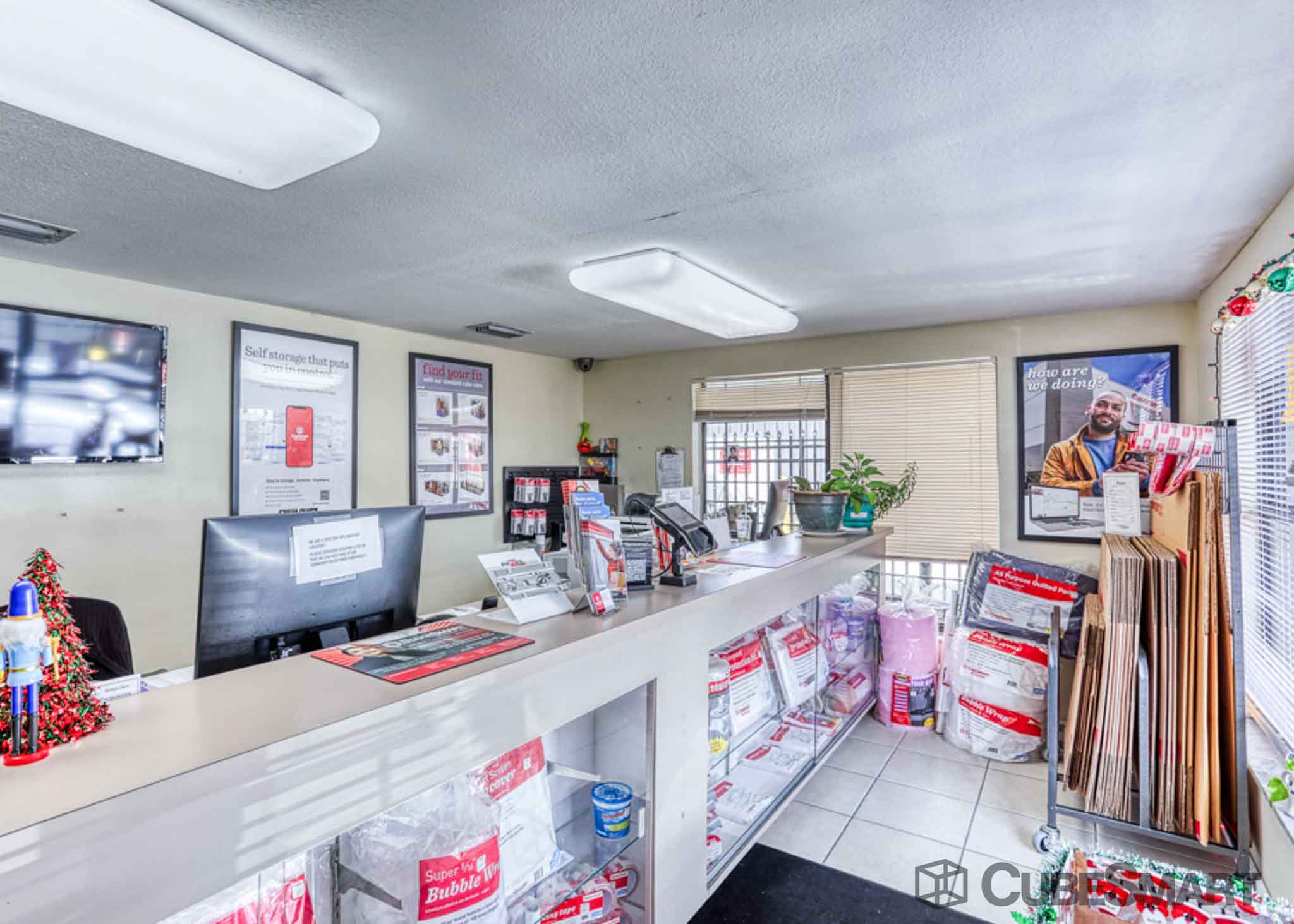 SelfStorage Units at 915 W Dr Martin Luther King Jr Blvd in Seffner