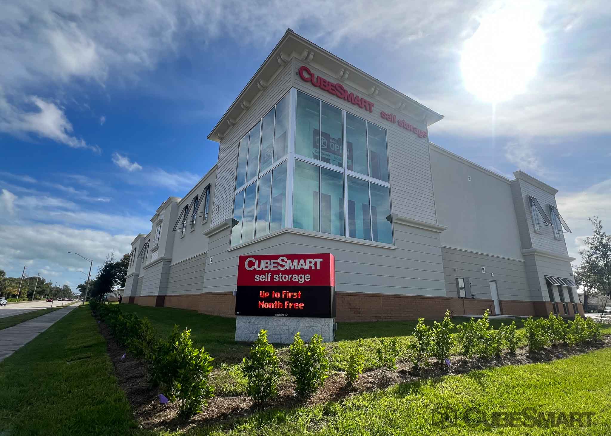 SelfStorage Units at 901 20th St in Vero Beach, FL CubeSmart