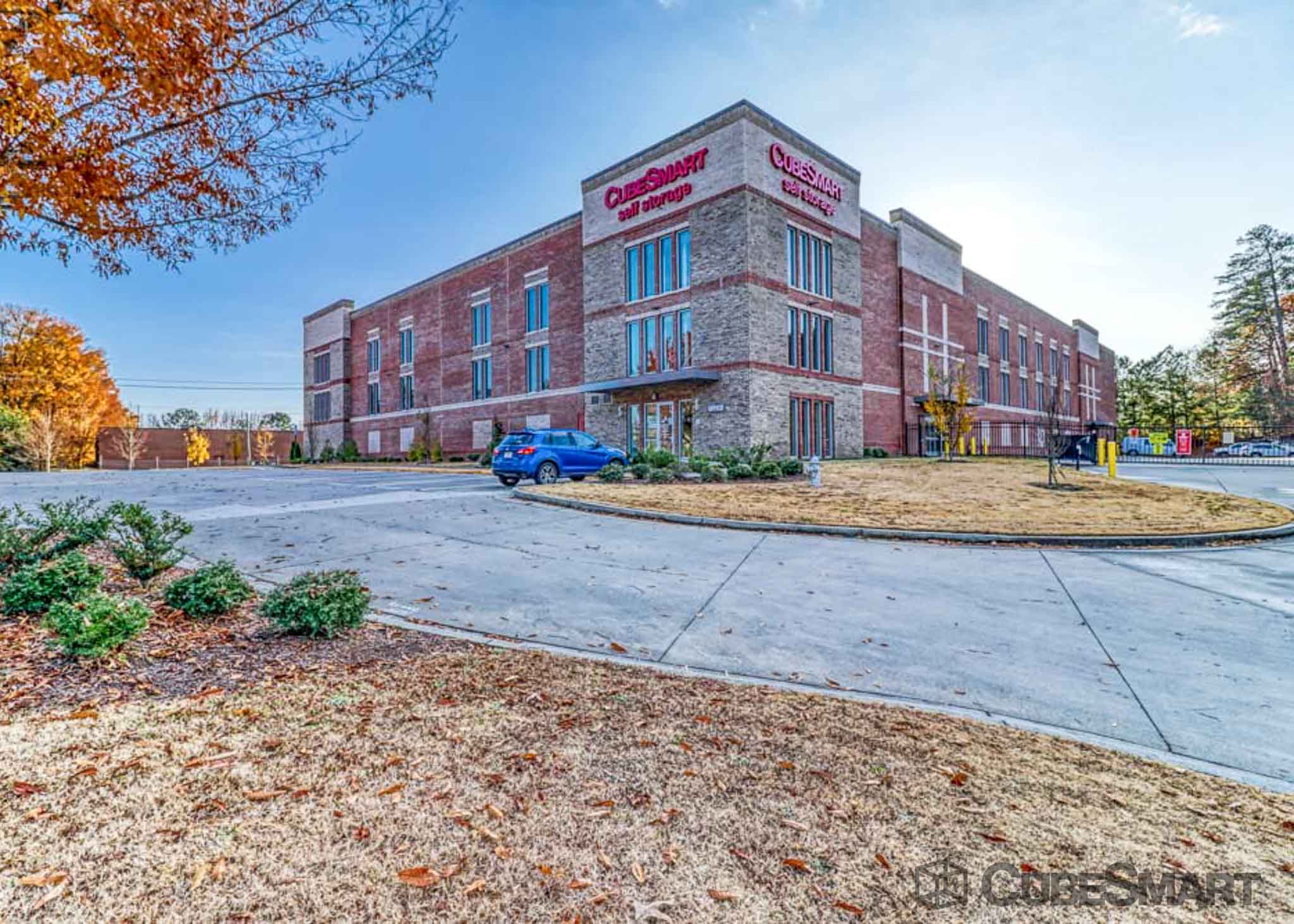 Storage Units at 4444 N Shallowford Rd, Dunwoody, GA CubeSmart