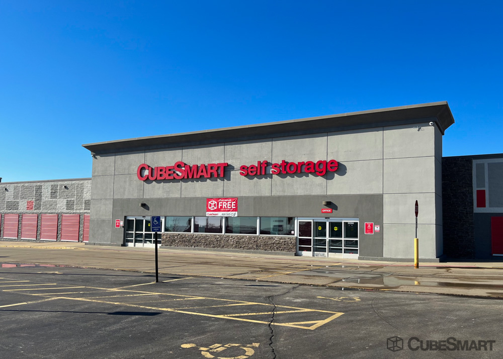 Storage Units at 2425 Wiley Blvd Sw, Cedar Rapids, IA CubeSmart