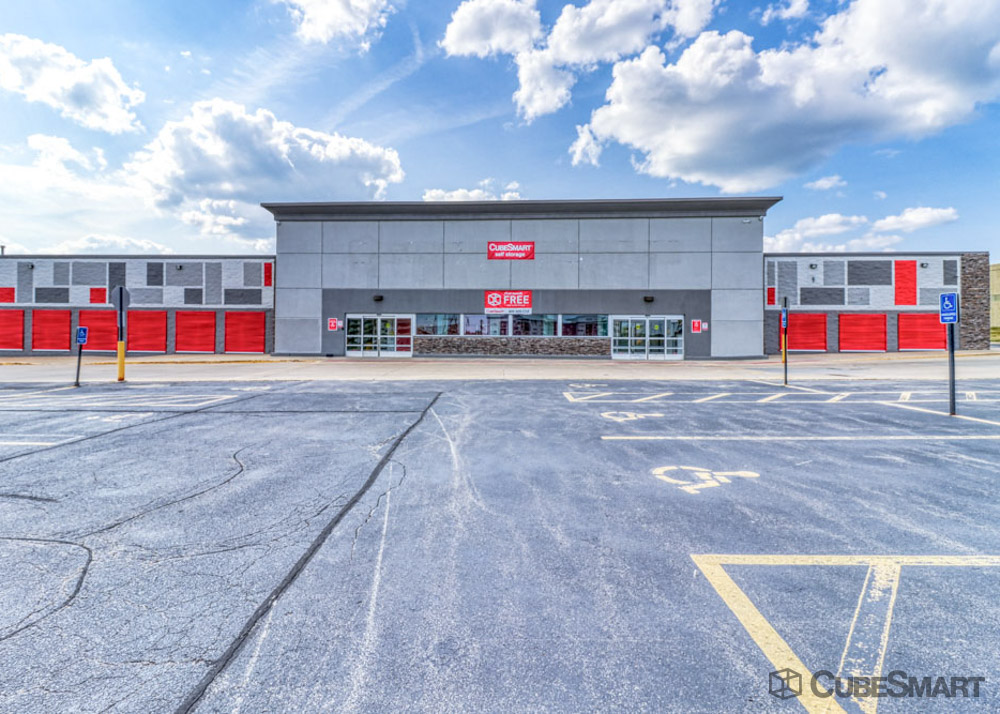 SelfStorage Units at 2425 Wiley Blvd Sw in Cedar Rapids, IA CubeSmart