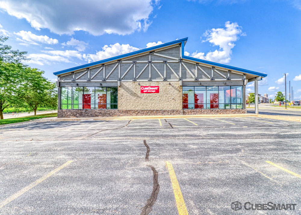 SelfStorage Units at 2425 Wiley Blvd Sw in Cedar Rapids, IA CubeSmart