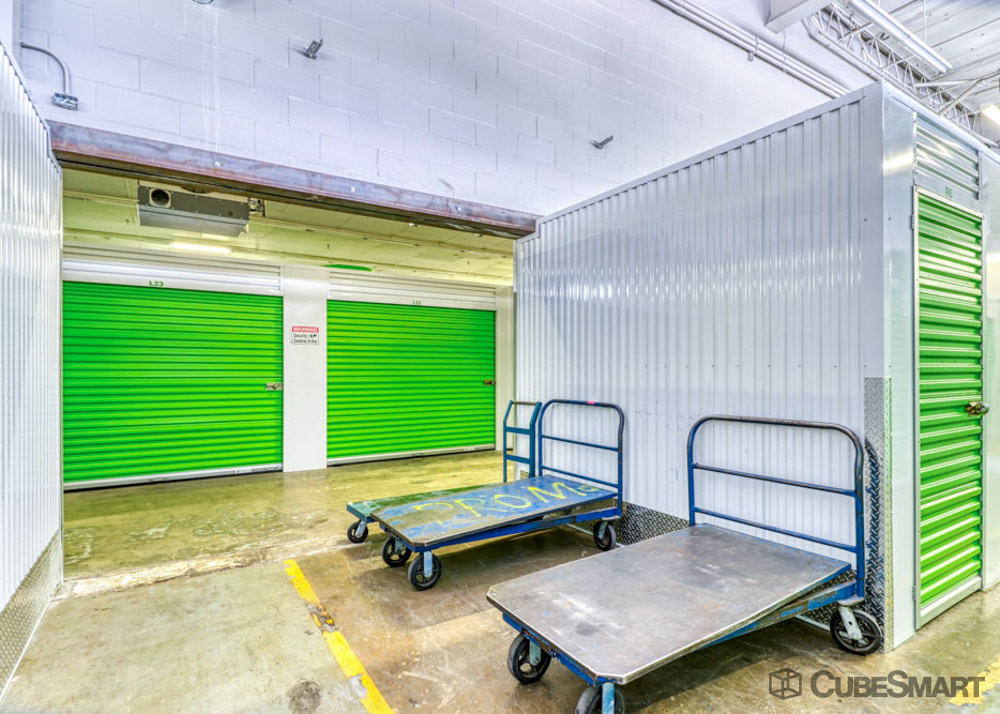 SelfStorage Units at 5000 L St in Omaha, NE CubeSmart