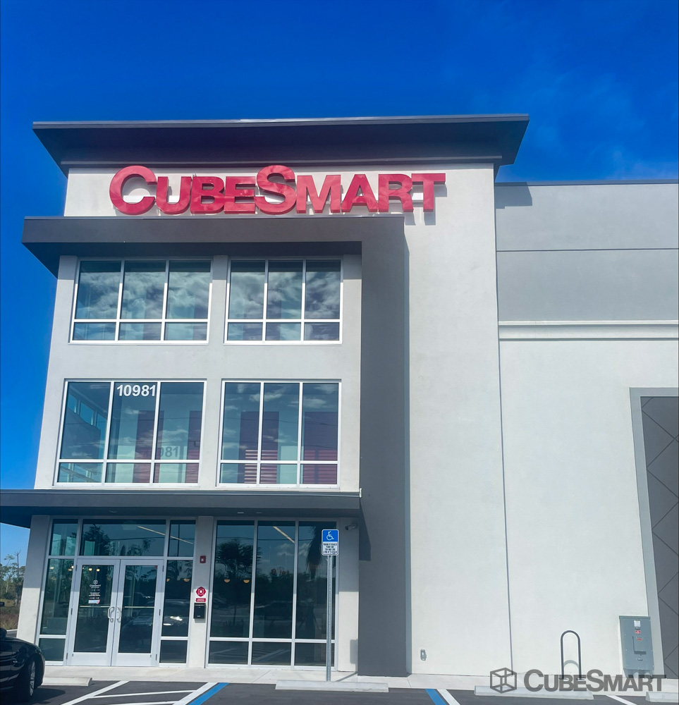 SelfStorage Units at 10981 Colonial Blvd in Fort Myers, FL CubeSmart