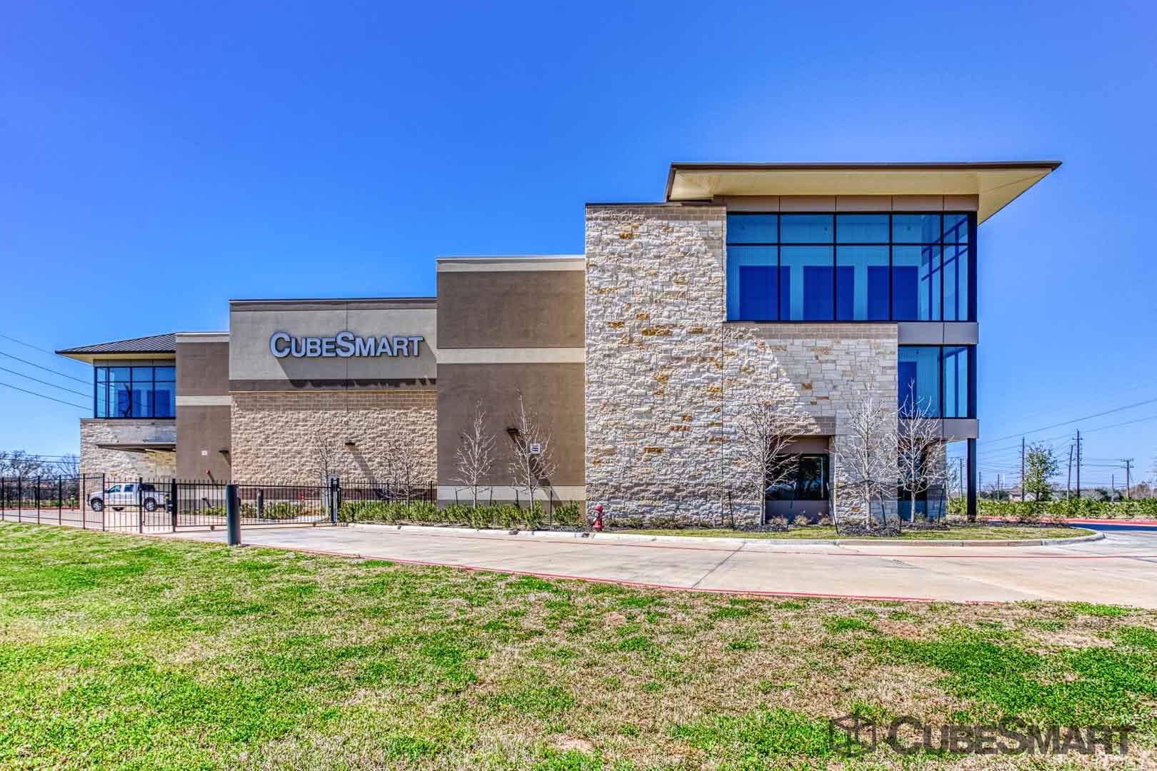 Storage Units at 4121 Sienna Pkwy, Missouri City, TX CubeSmart
