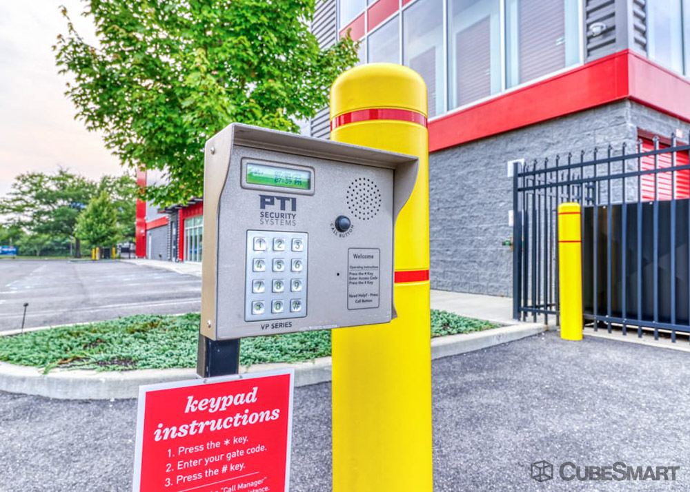 SelfStorage Units at 909 Stewart Ave in Bethpage, NY CubeSmart