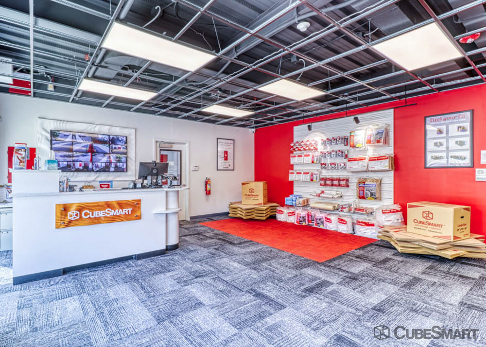 SelfStorage Units at 909 Stewart Ave in Bethpage, NY CubeSmart