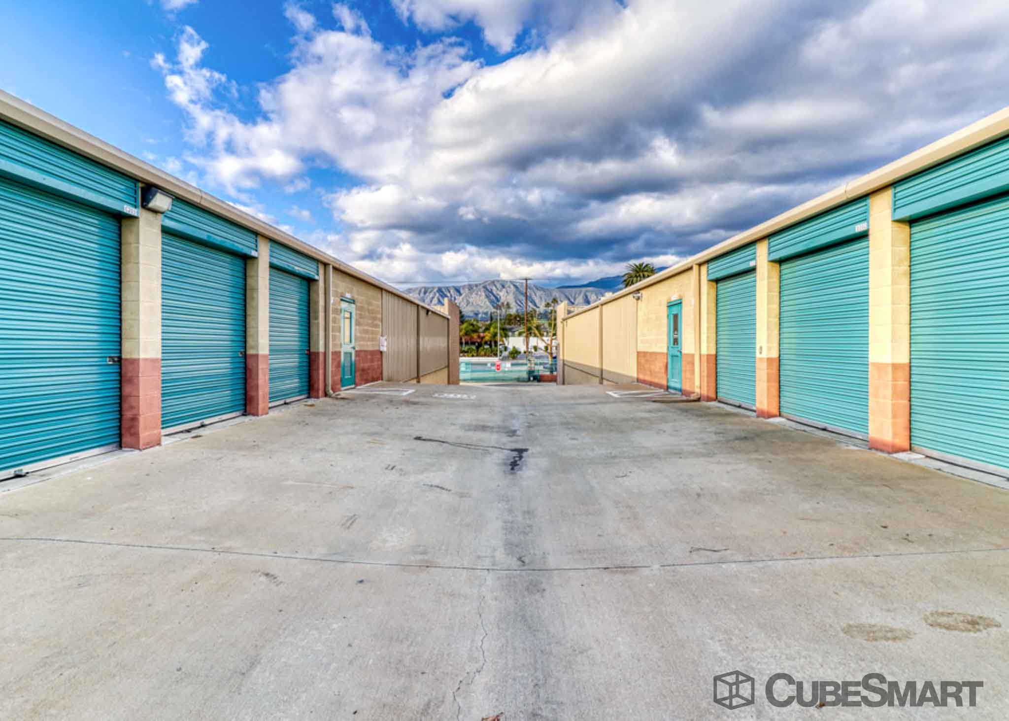 SelfStorage Units at 450 E Foothill Blvd in Pomona, CA CubeSmart