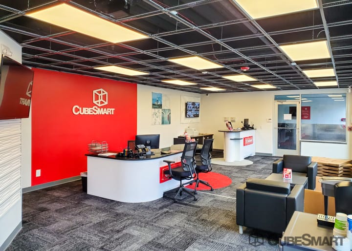 SelfStorage Units at 150 Fairchild Ave in Plainview, NY CubeSmart