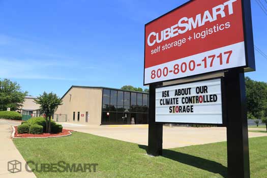 SelfStorage Units at 6212 Hollytree Drive in Tyler, TX CubeSmart