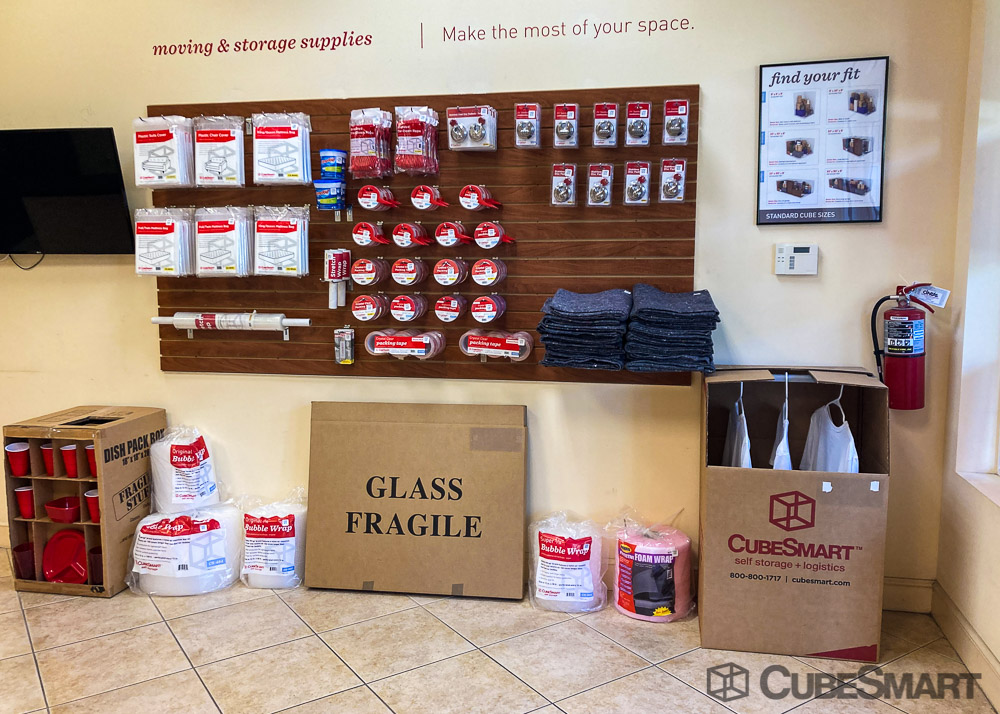 SelfStorage Units at 1500 Gateway Blvd in Boynton Beach, FL CubeSmart