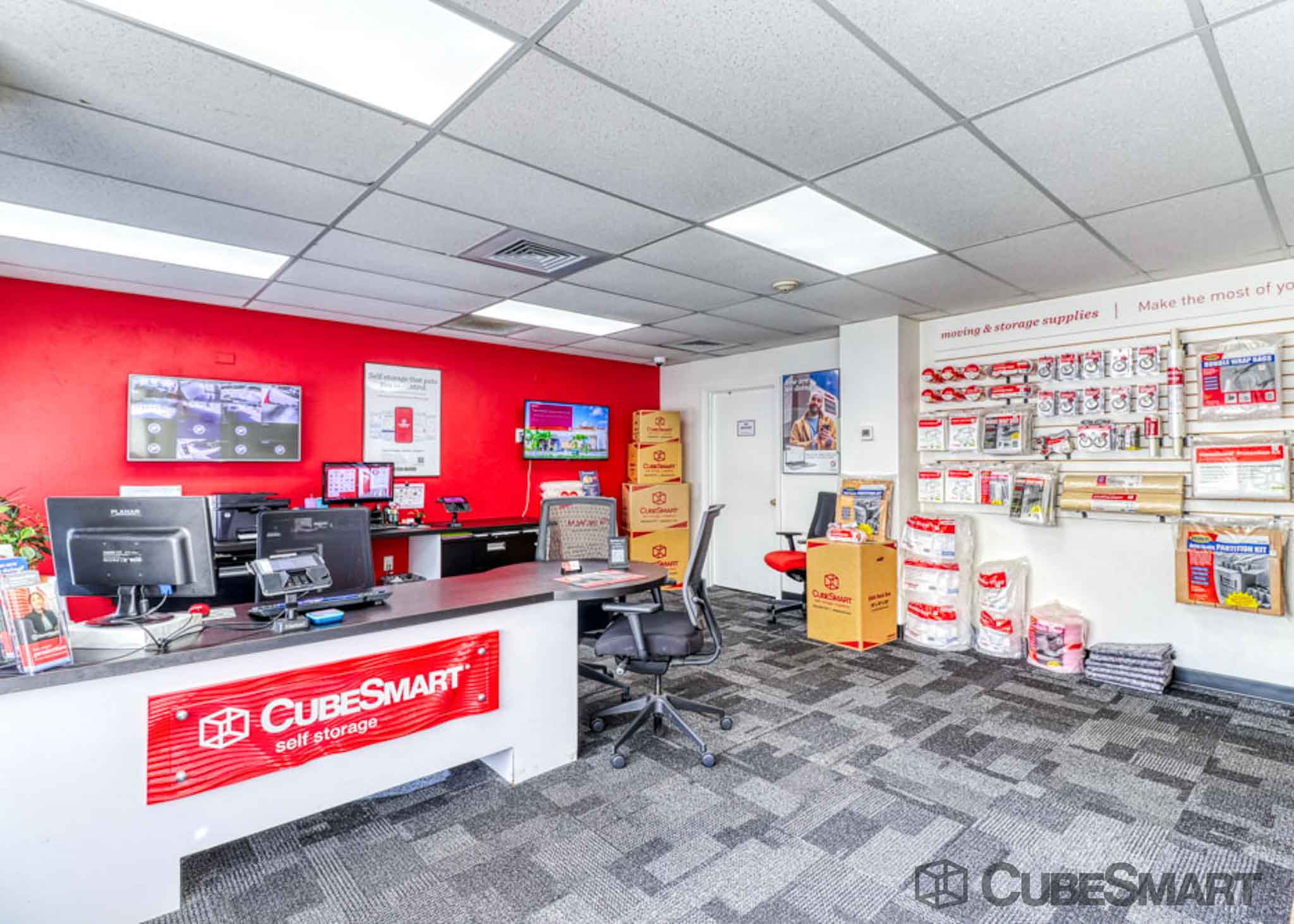 SelfStorage Units at 80 Cudworth Rd in ster, MA CubeSmart