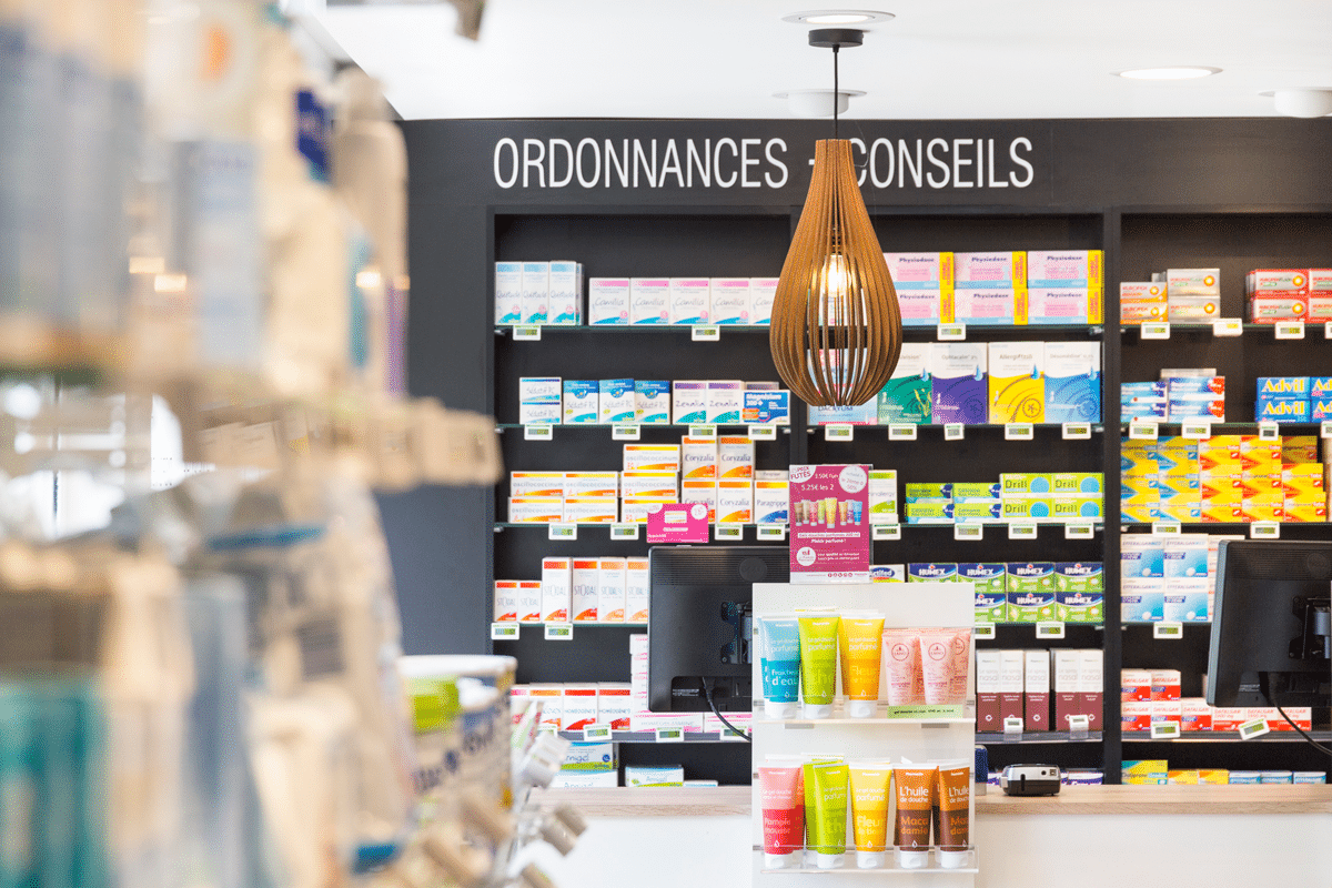 PHARMACIE DES CLARINES ANNECY Cubik Agenceur