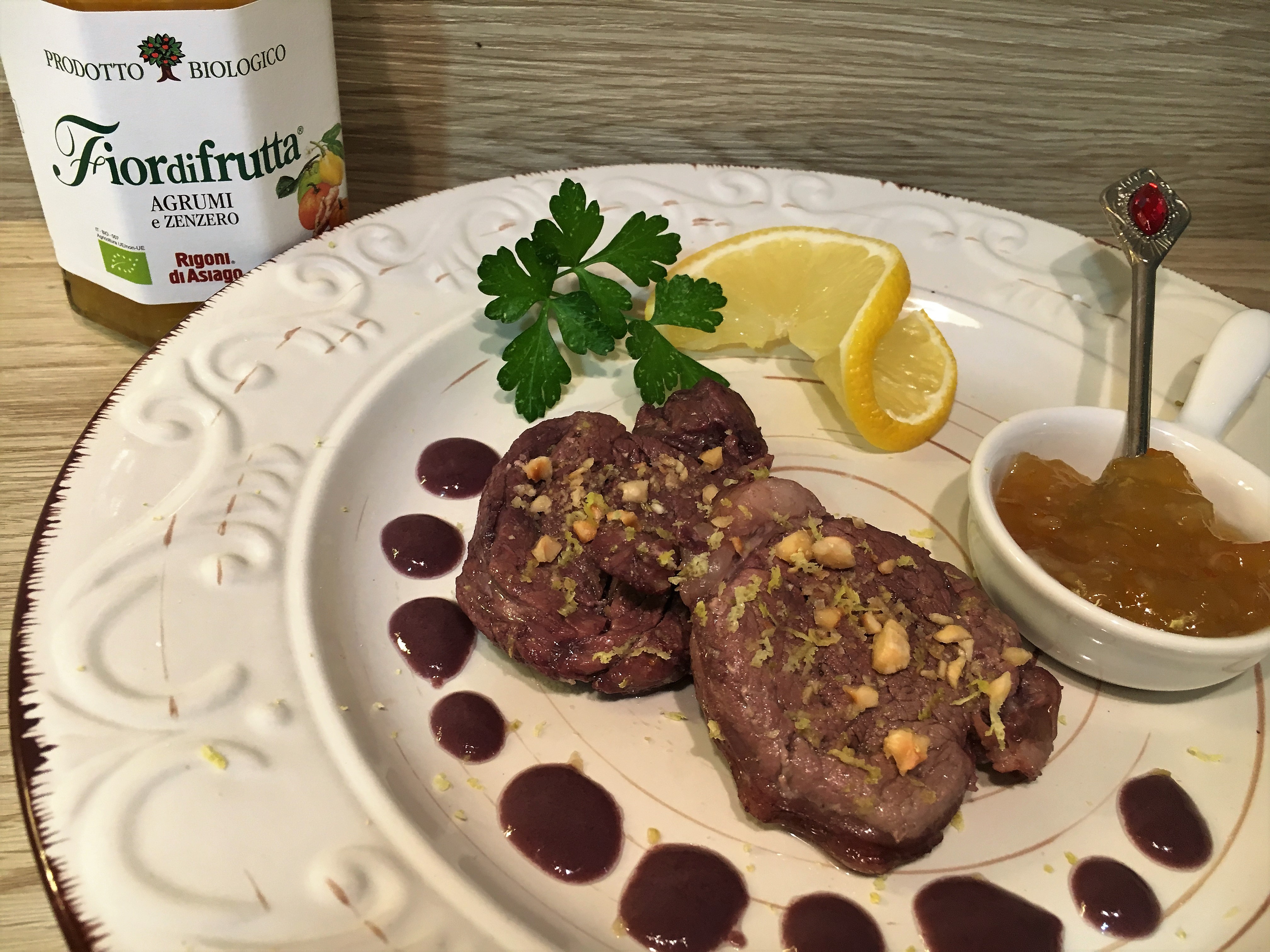 FILETTO DI MAIALE CON SALSA AL VINO ROSSO Cucina & Svago