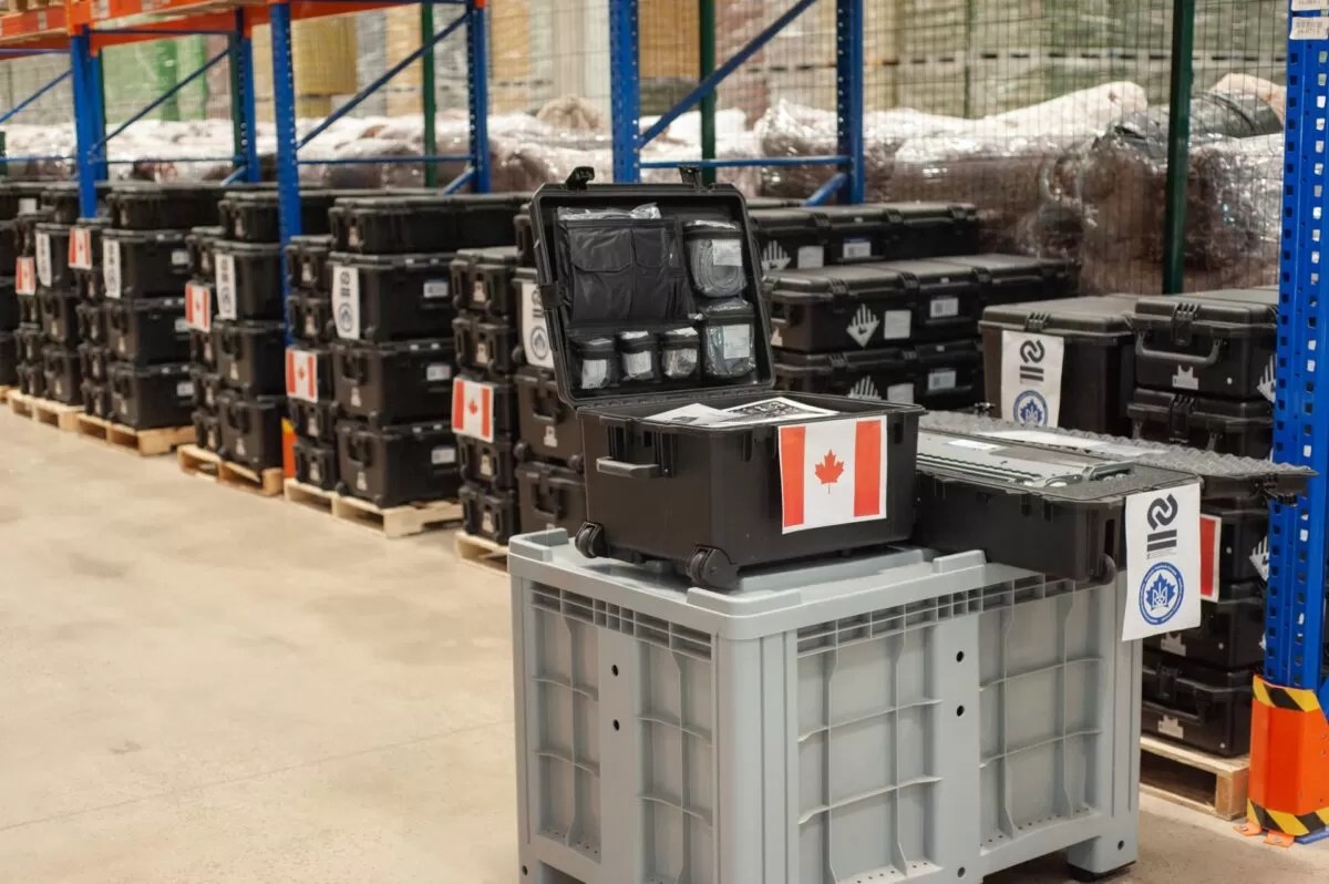 CanadaUkraine Foundation delivers 100 MOVES® SLC™ lifesupport systems