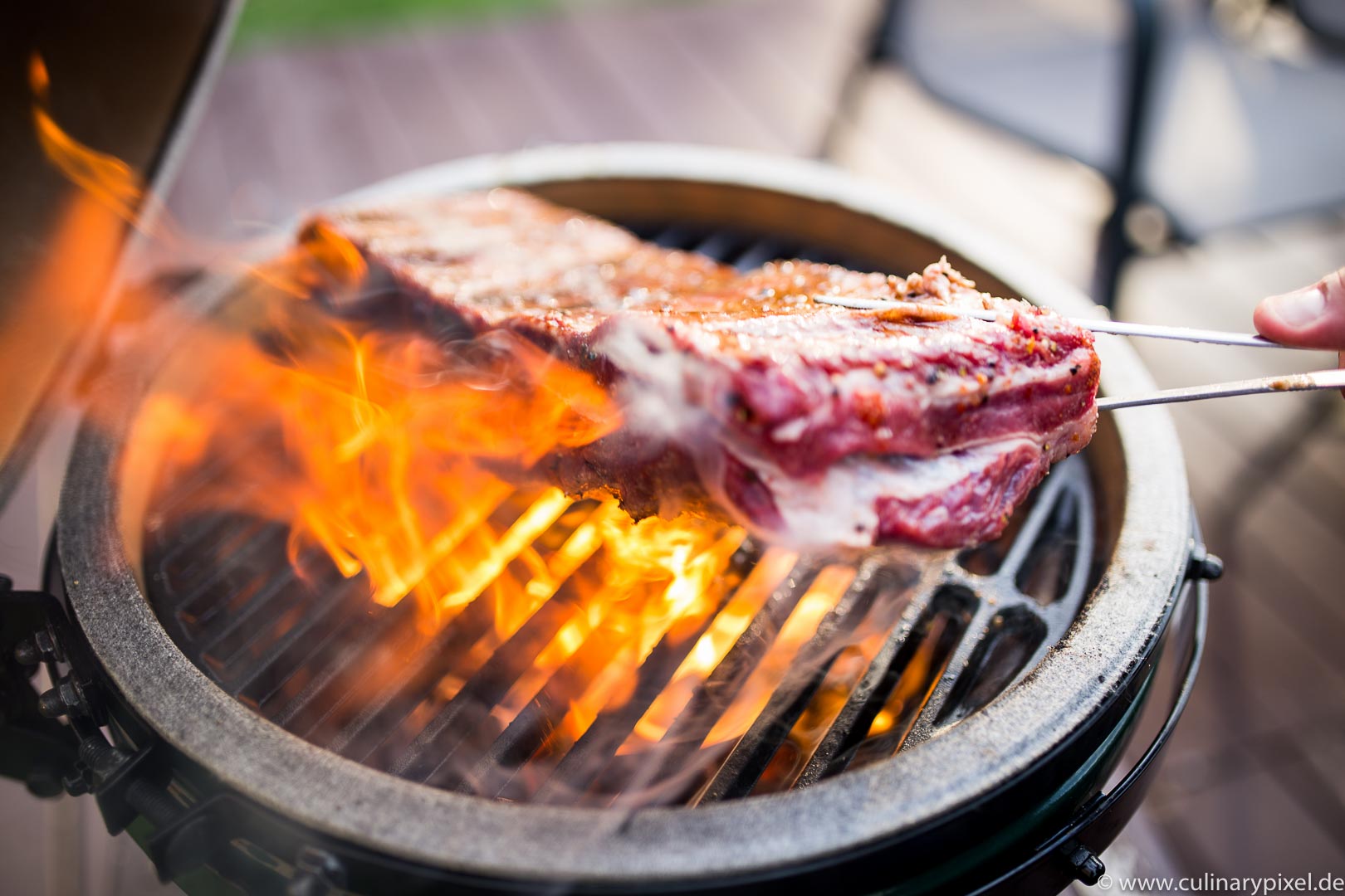 Short Ribs im Big Green Egg vom Irischen Hereford