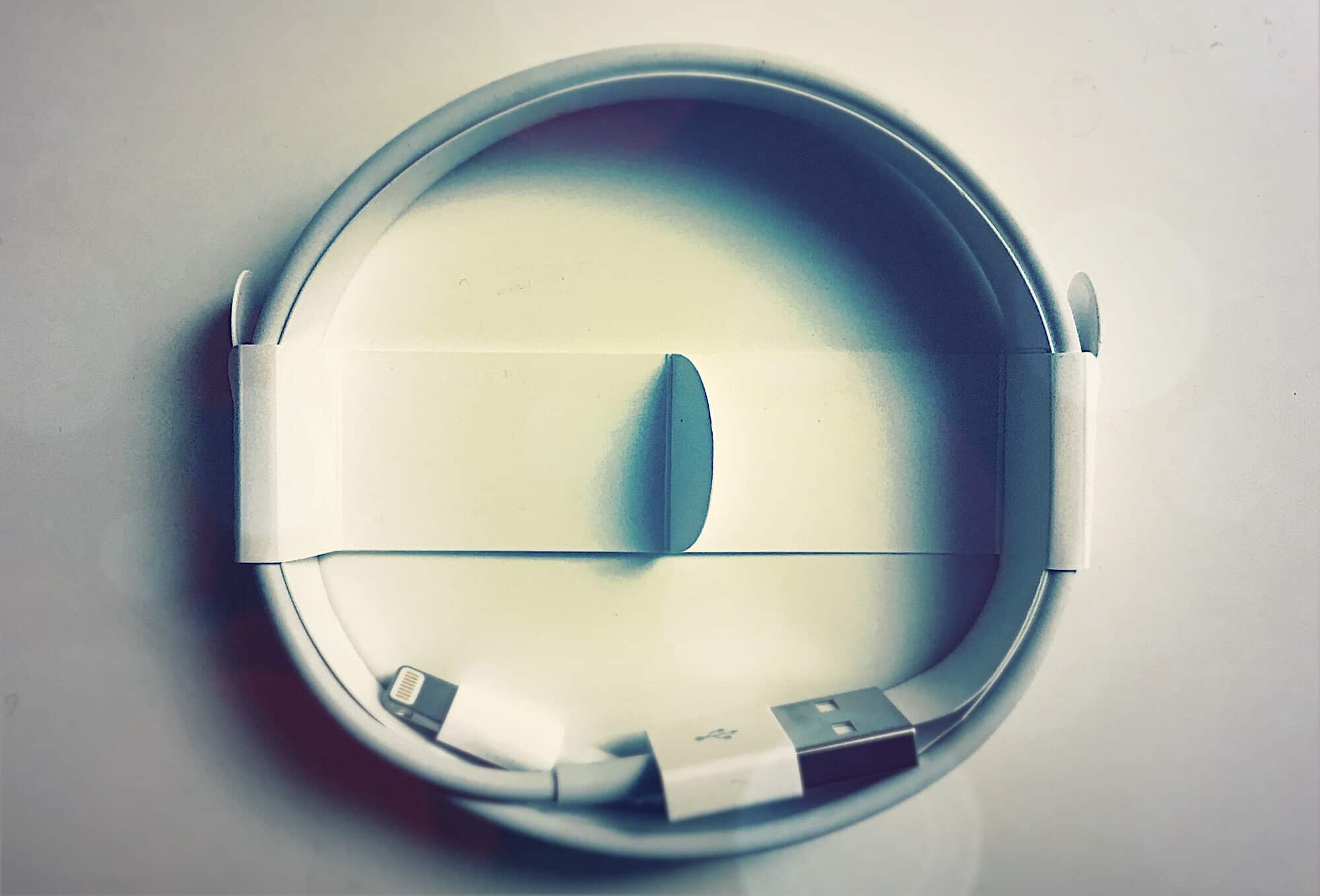 How to spot a fake Lightning cable that's not legit MFi Cult of Mac