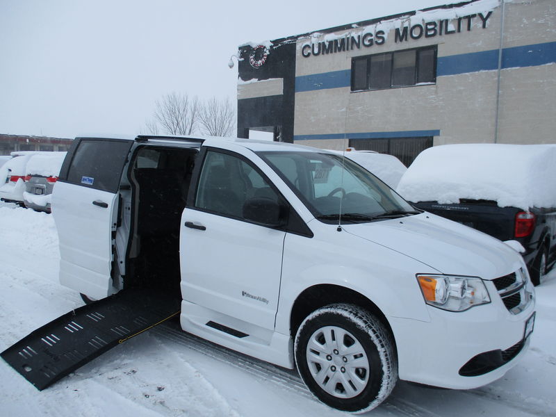 Wheelchair Vans For Sale in MN & IA Cummings Mobility