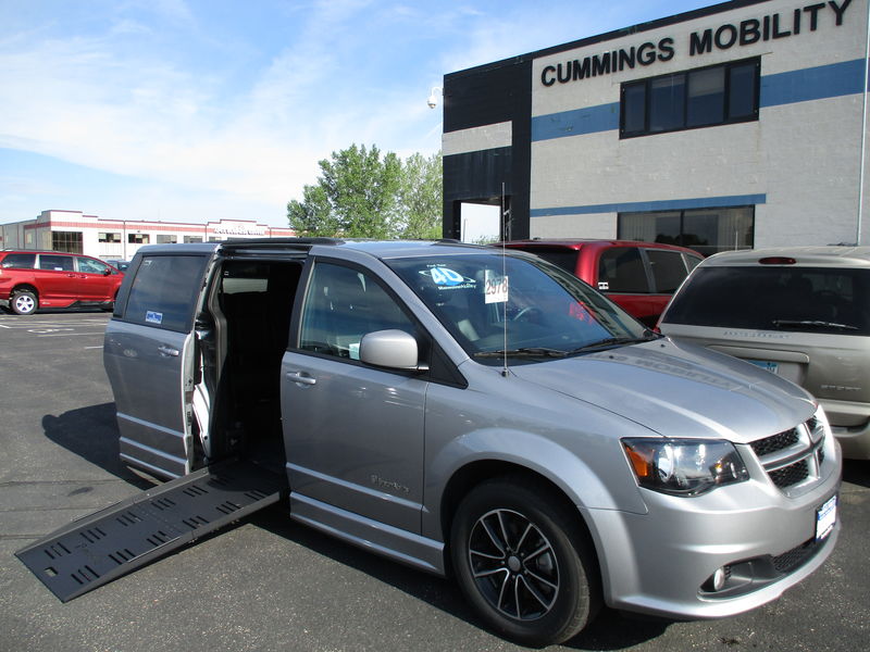 Used Wheelchair Vans For Sale in MN & IA Cummings Mobility