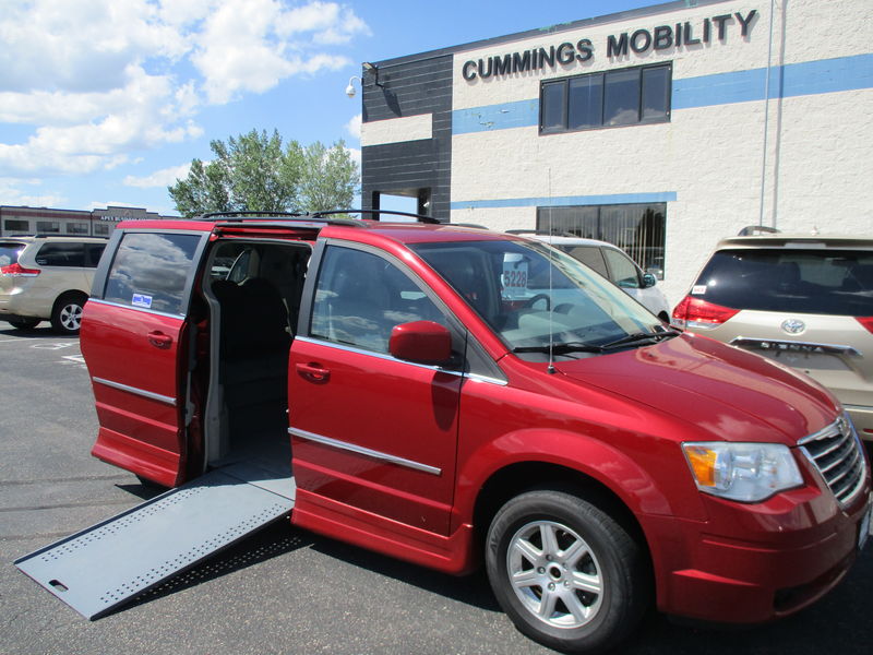Used Wheelchair Vans For Sale in MN & IA Cummings Mobility