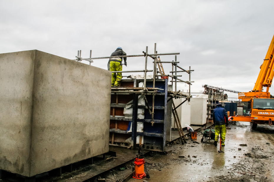 Madetomeasure, long lasting concrete curing blankets Cunningham