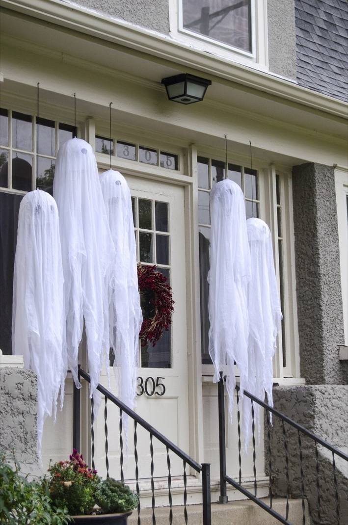 Outdoor Halloween Decor Hanging, Haunting Ghosts that Glow!