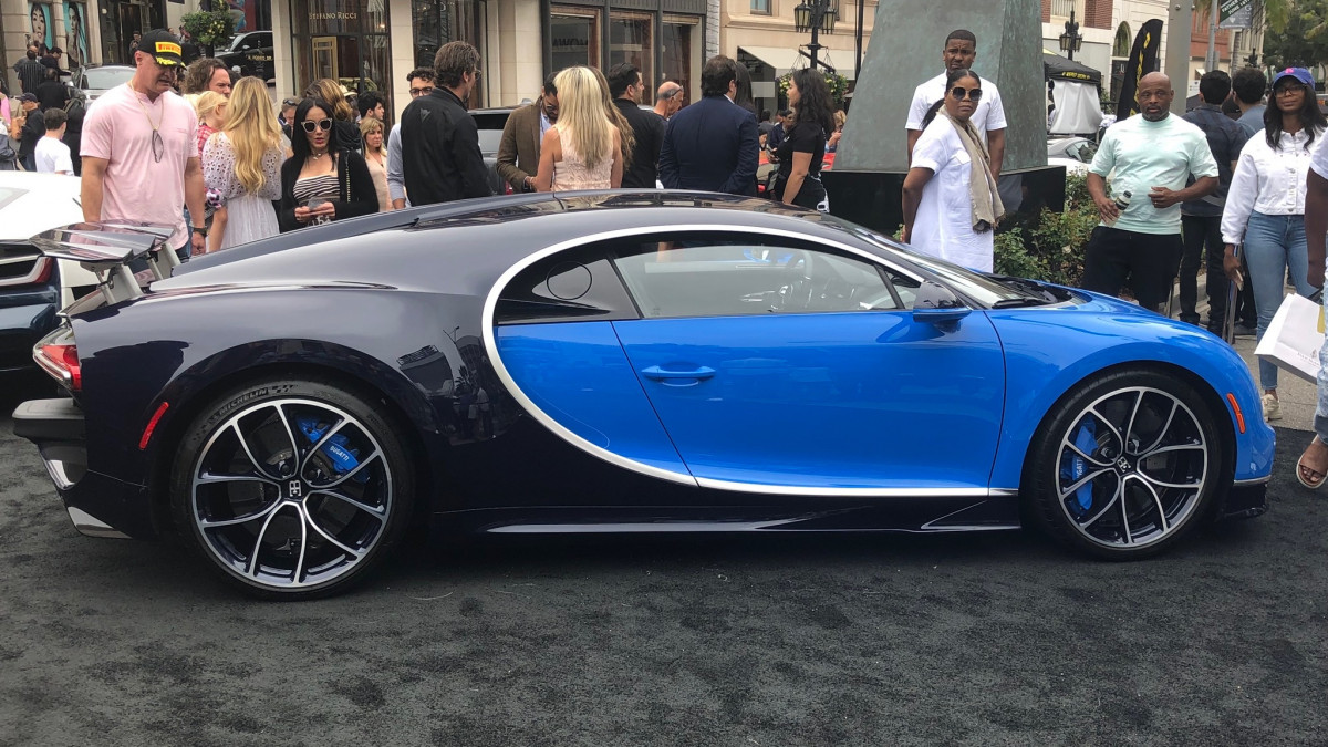 What’s this? Just a Bugatti Veyron driving around on the street