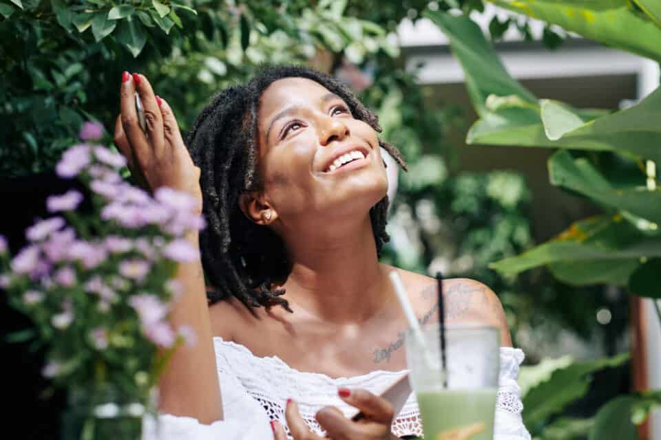 What Do Dreads Smell Like? How To Stop Dreadlocks From Smelling