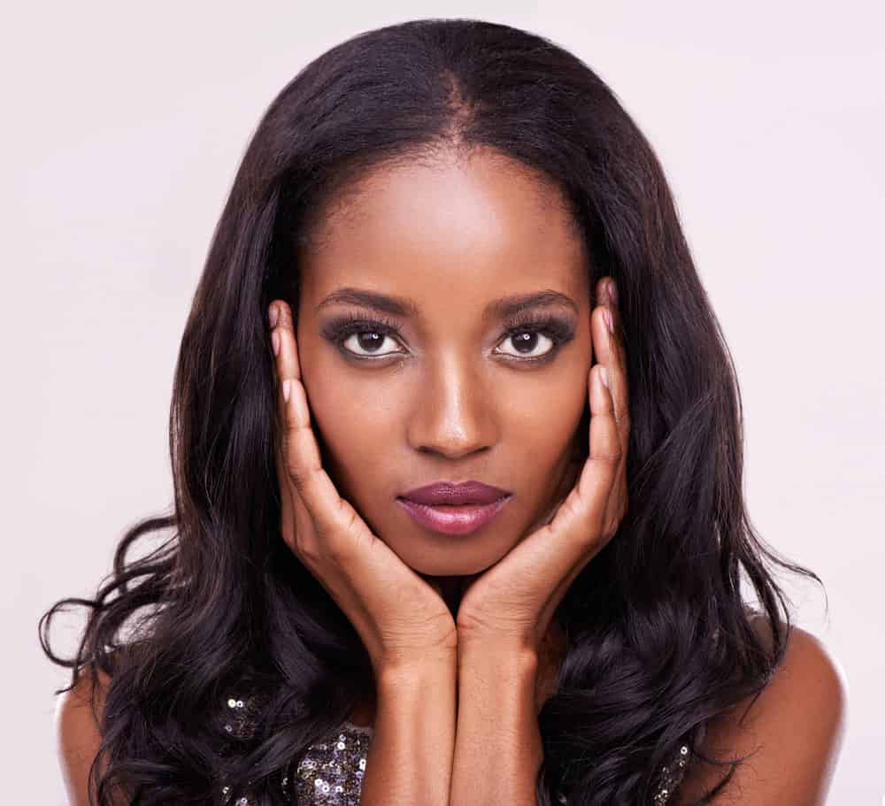 How to Part Your Hair Part Down the Middle, to the Side & More