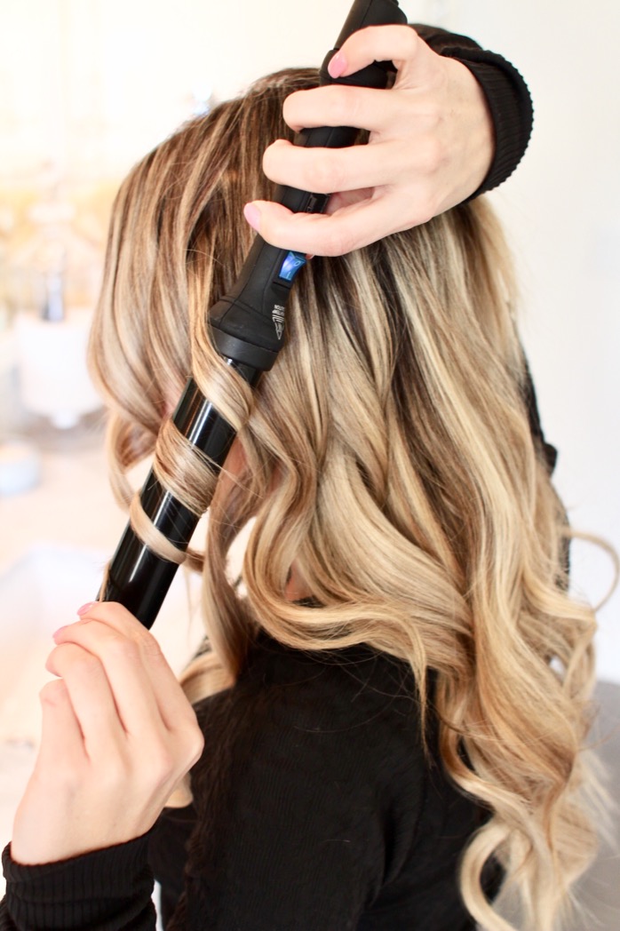 How to Curl your Hair with a Wand Curls and Cashmere How to Curl your Hair with a Wand Curls and Cashmere