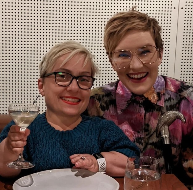 Who Are Peta And Melanie (Kiruna Stamell Sisters)? Career, Dwarfism