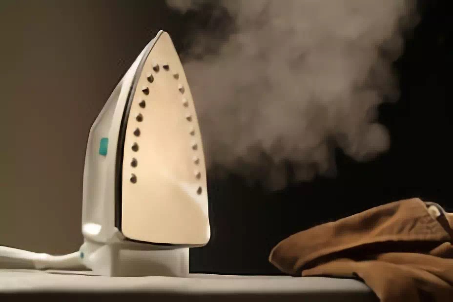 Title How to Iron on Patches on Polyester?