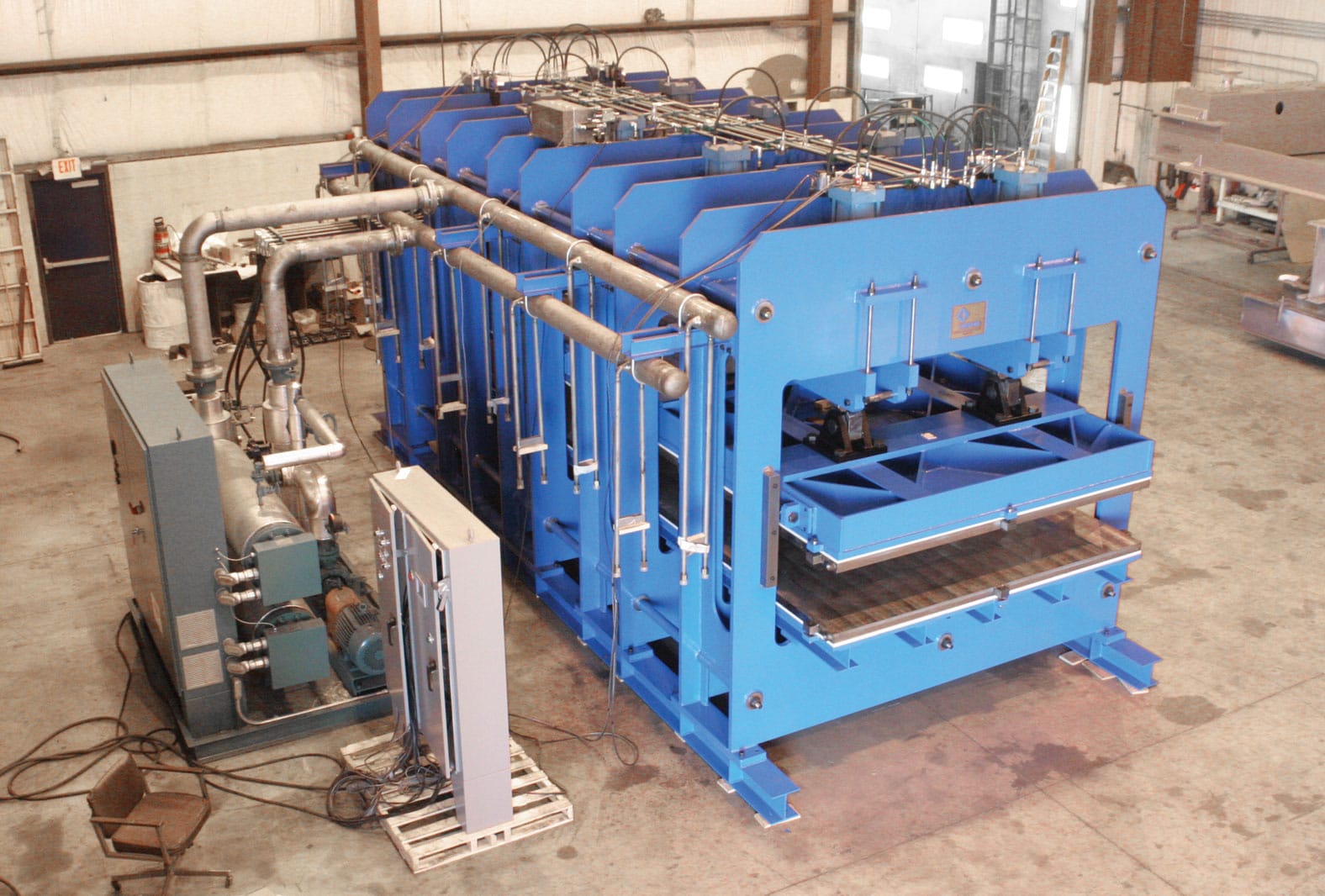 Hydraulic Press Manufacturer in Erie, PA Laminates & More