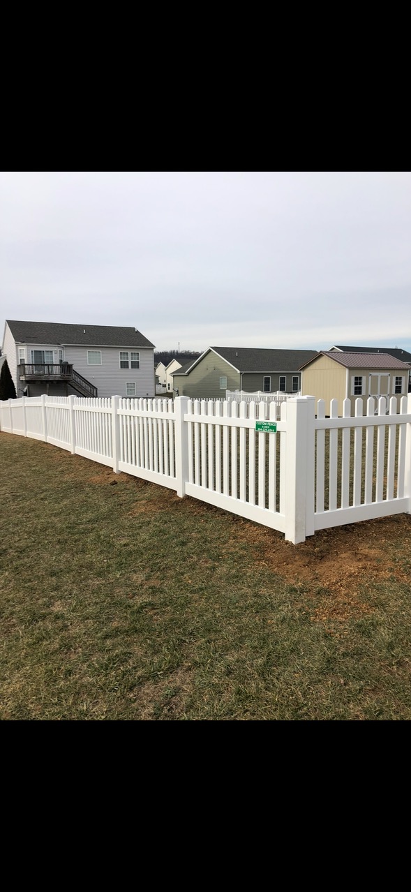 Custom Fence & Deck Fence Installation in Martinsburg, WV