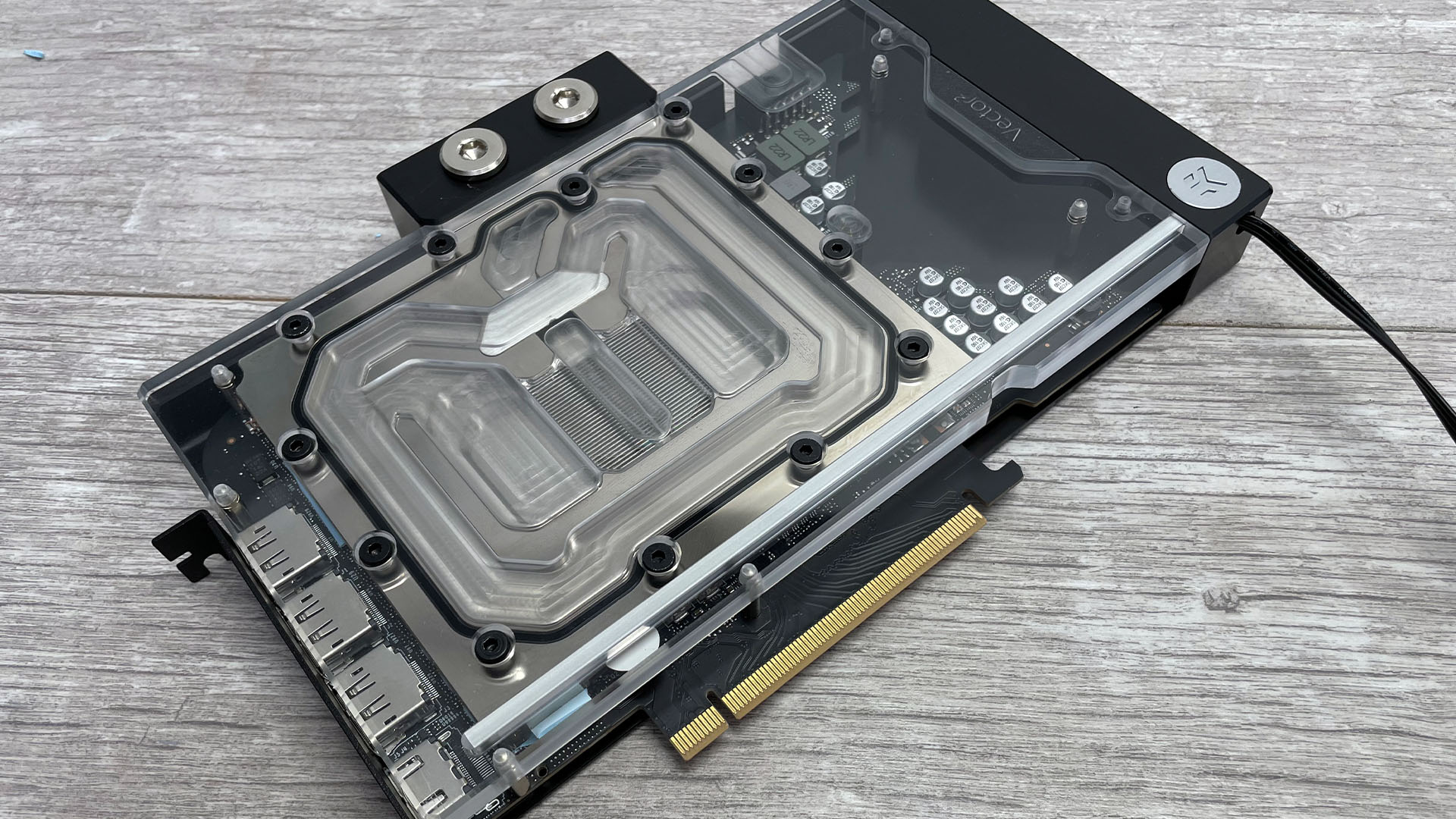 How to watercool GeForce RTX 4090 and 4080 graphics cards