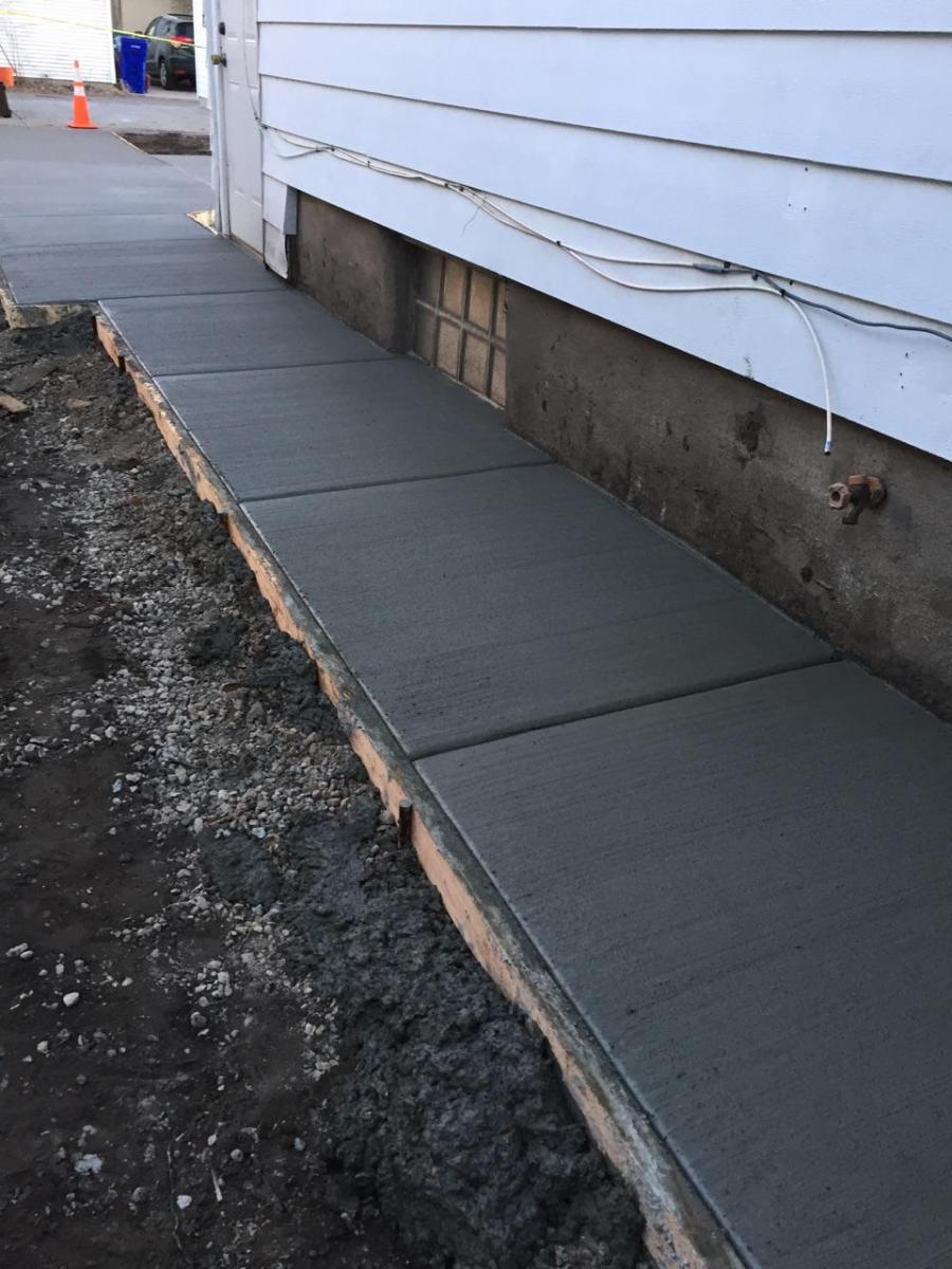 Concrete Cutting Edge Construction