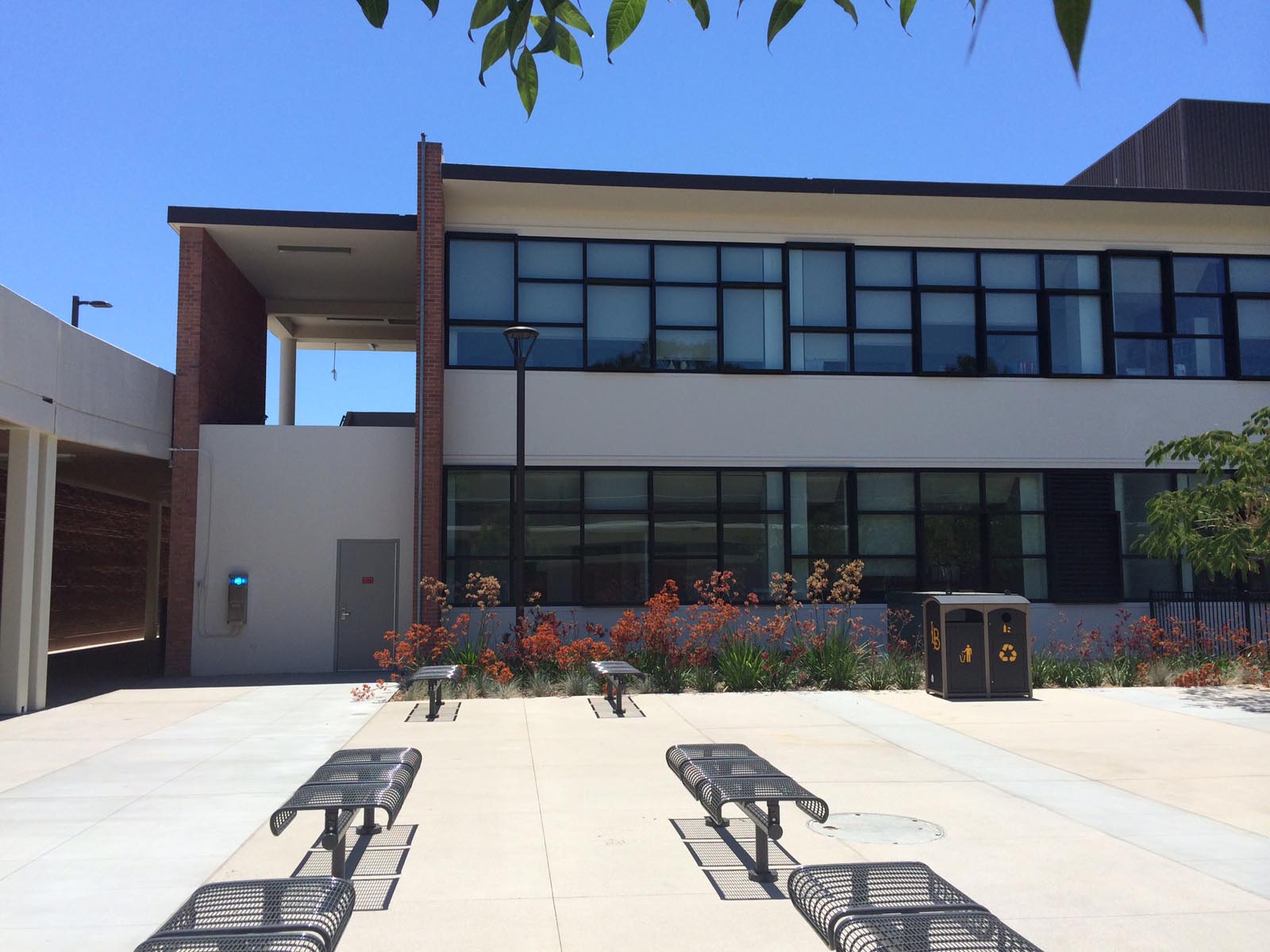 CSULB Liberal Arts Buildings 2, 3 & 4 Renovation C.W. Driver