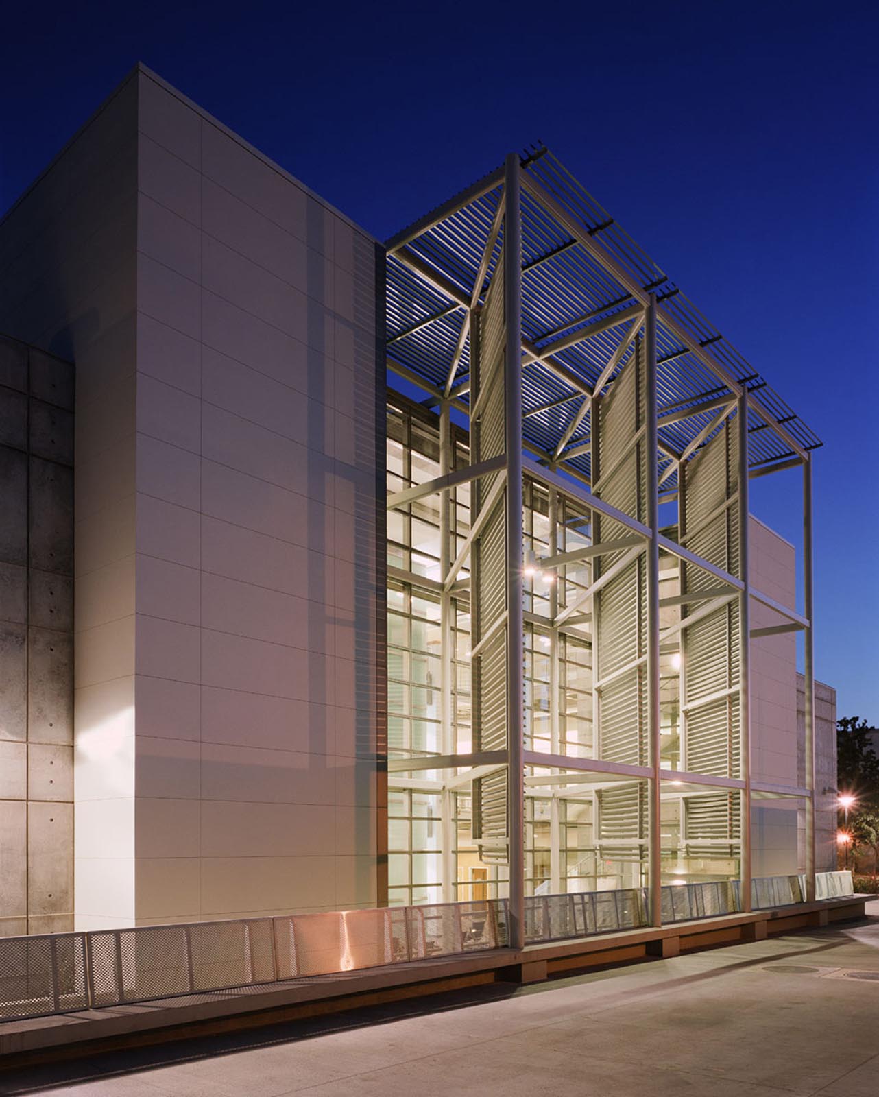 Santa Monica College Library C.W. Driver