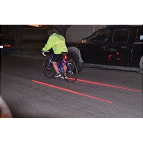 自転車通勤で後方への安全にレーザー付きLEDシグナルライト