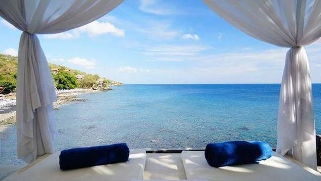 Keunggulan Menginap di Hotel Tepi Pantai yang Harus Anda Rasakan -  CyberMap.co.id
