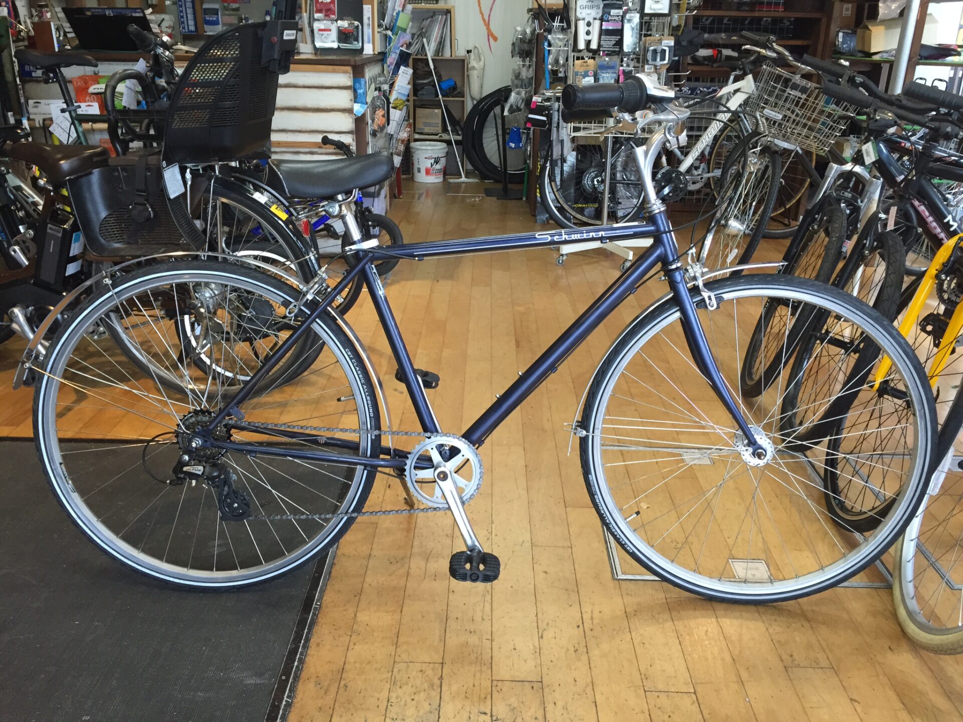 街乗りにピッタリSchwinn (シュウィン) coffee2 京都の中古自転車・新車販売 サイクルショップ エイリン